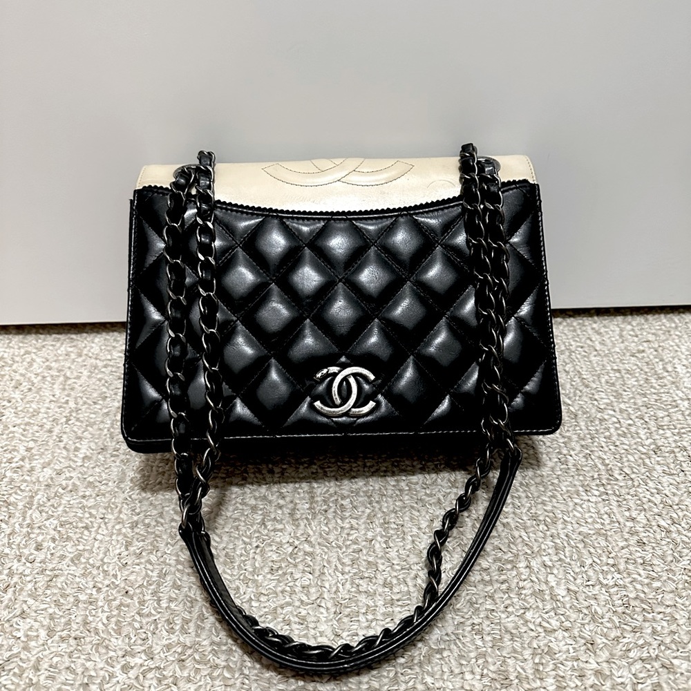 Chanel Classic Quilted Black and Beige Lambskin Leather Crossbody Shoulder Bag